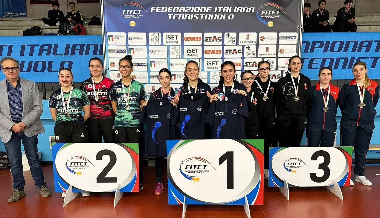 Tennistavolo, titolo italiano Under 19 a squadre per l’atleta vibonese Miriam Carnovale