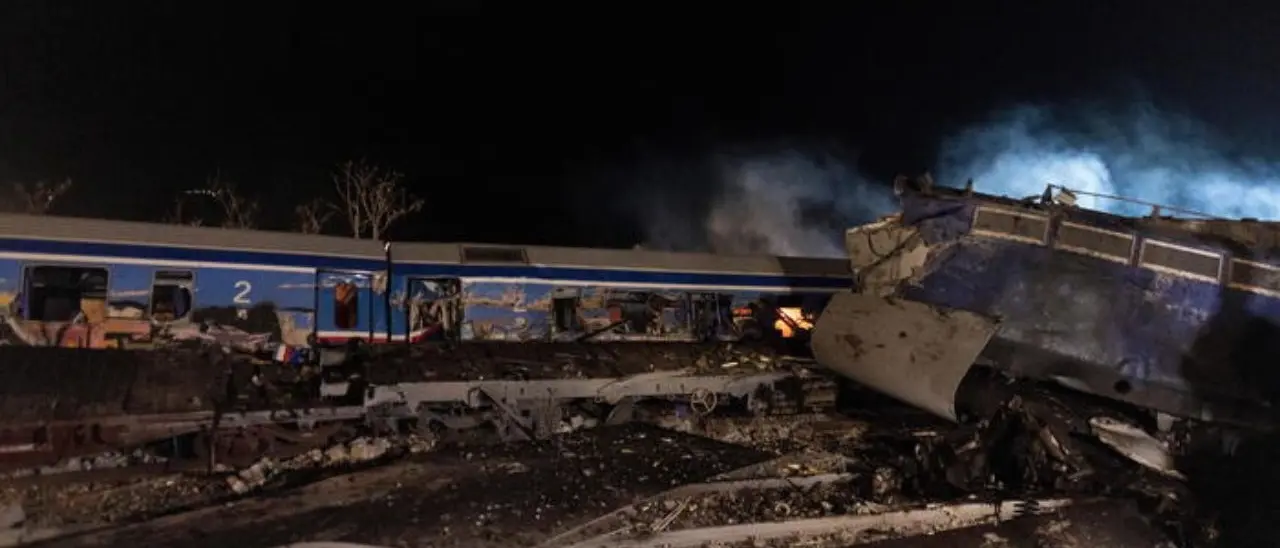 Tragico incidente in Grecia, scontro tra due treni: almeno 32 morti e 85 feriti