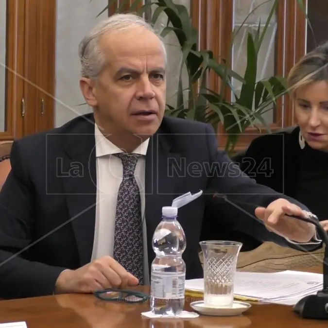 Naufragio a Cutro, Piantedosi: «Frontex non aveva segnalato situazioni di pericolo»
