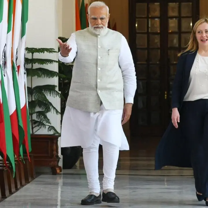 India, Giorgia Meloni ricevuta dal Primo ministro Modi: «I nostri Paesi uniti nella difesa della democrazia e della libertà»