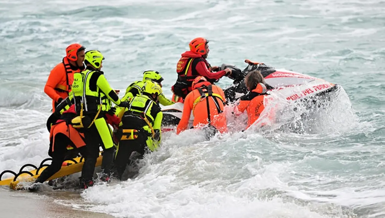 Naufragio a Cutro, recuperata 68esima vittima della strage di migranti