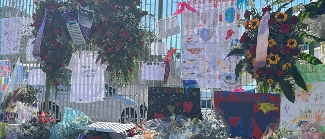 Strage di Cutro, una delegazione di Italia Viva Calabria in visita alla camera ardente