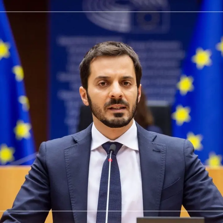 Migranti, l’appello di Sofo (Fdi) all’Ue: «Sostegno a Turchia e Siria colpite dal terremoto oppure nuove tragedie del mare»