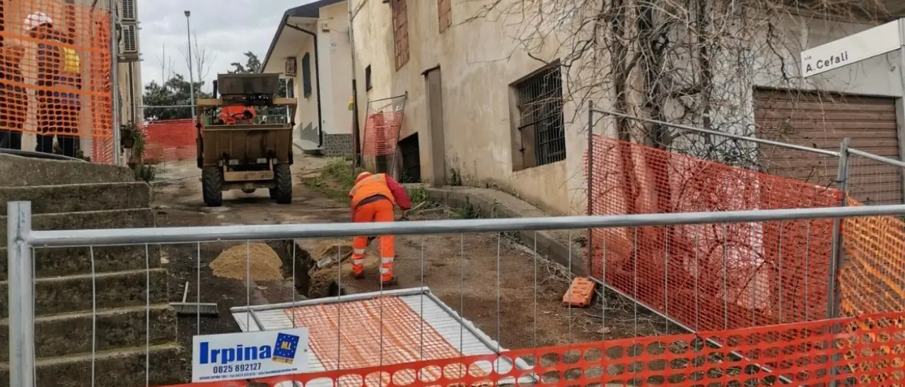 Corigliano Rossano, un’antica tomba torna alla luce durante i lavori per la metanizzazione