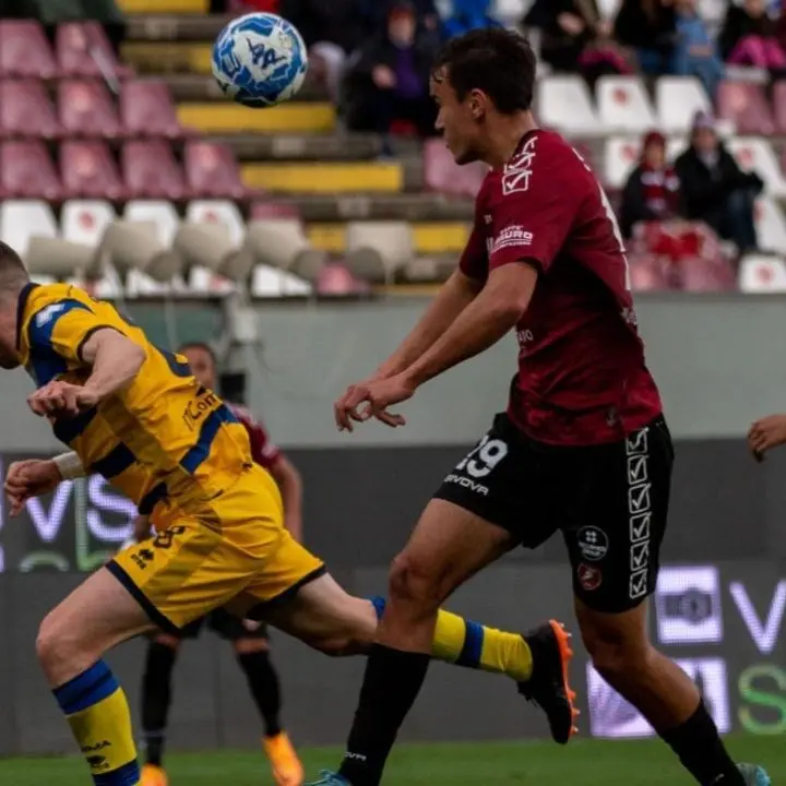 Vazquez colpisce, la crisi amaranto non ha fine: Reggina-Parma è 0-1