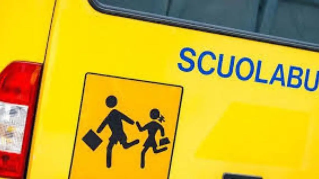 Fermo, bambino di un anno ucciso dallo scuolabus che fa manovra e non si accorge di lui