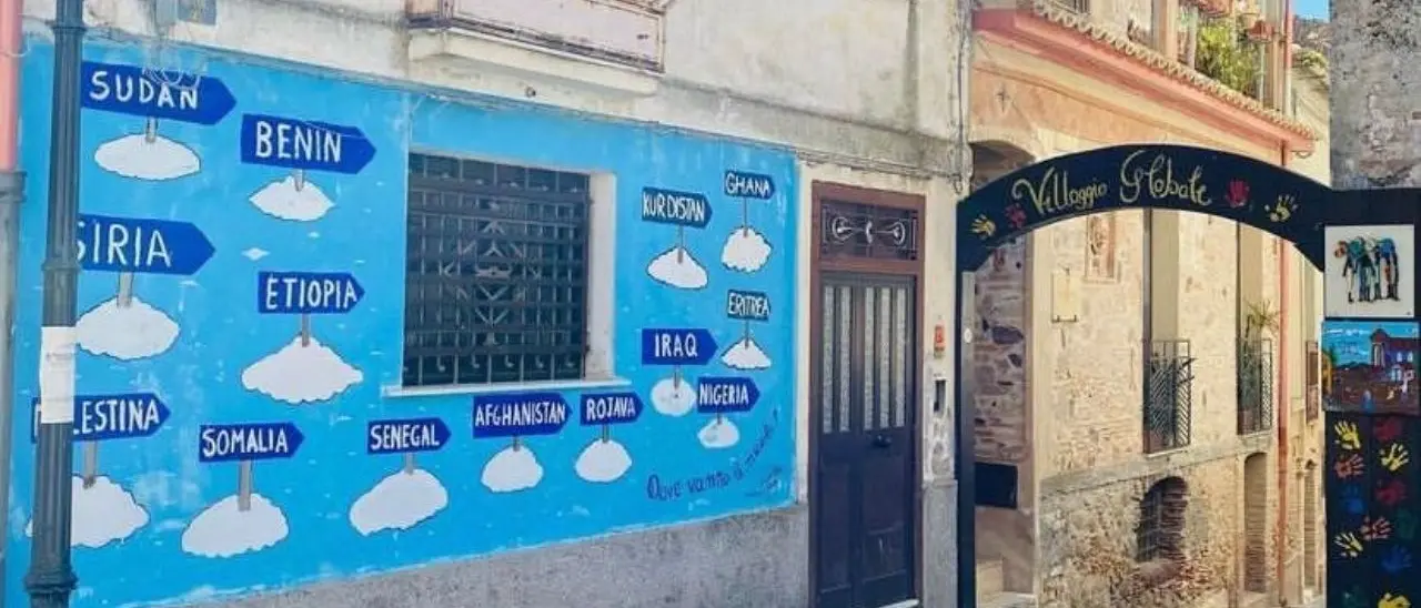 «Lucano mi ha salvato la vita»: la lettera della giovane afgana che non ha dimenticato l’accoglienza di Riace