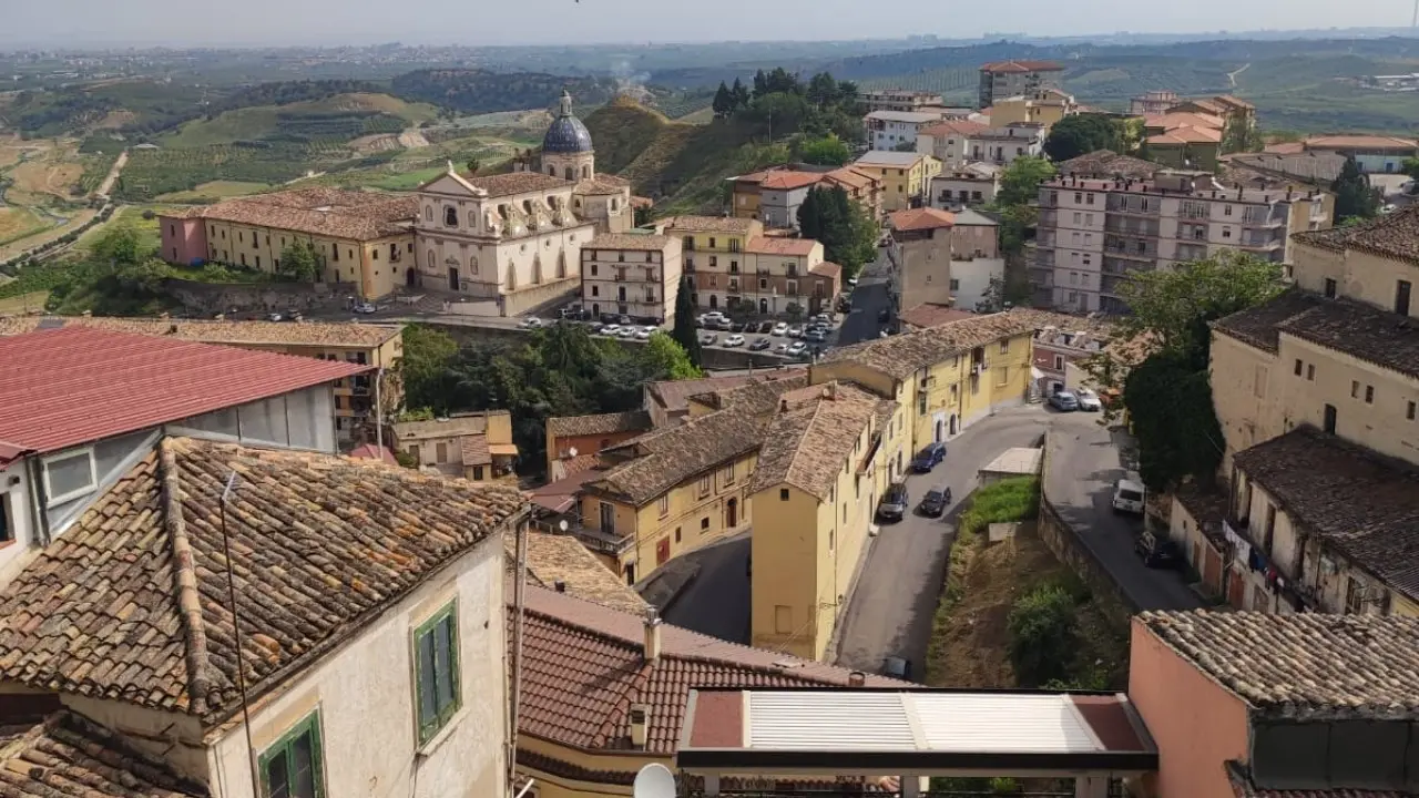 Accusato di tentata estorsione a Corigliano-Rossano, 38enne finisce in carcere