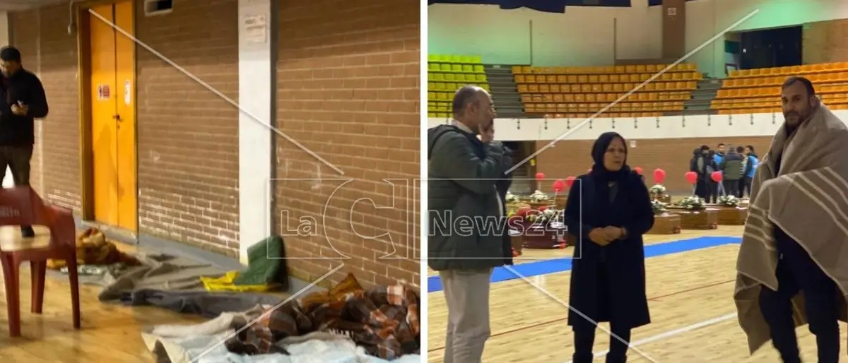 I parenti delle vittime del naufragio dormono nella camera ardente nel timore che le bare vengano trasferite