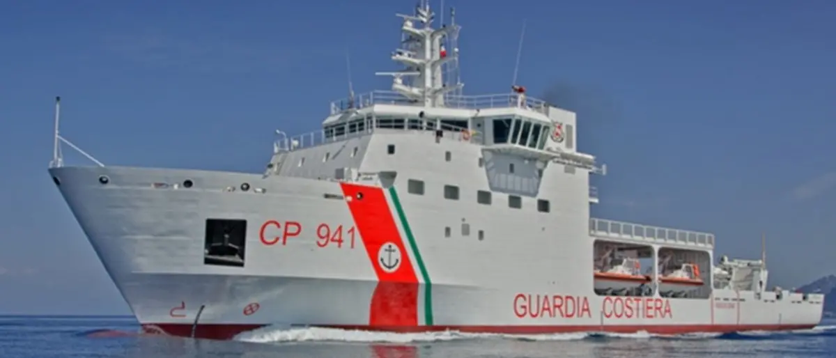 In arrivo a Reggio Calabria 472 migranti a bordo della nave Diciotti: sono stati soccorsi in mare