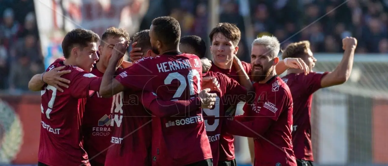 Perugia-Reggina a un passo dal rinvio dopo il terremoto in Umbria, sopralluogo al Curi negativo