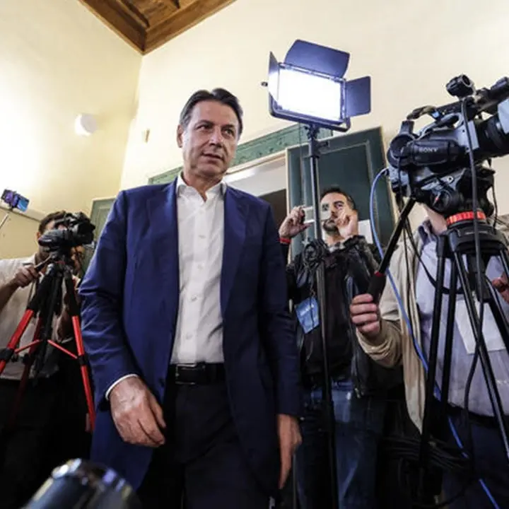 Raduno M5S a Lamezia, Conte: «Non facciamo politica per i sondaggi ma lavoriamo per cambiare la società»