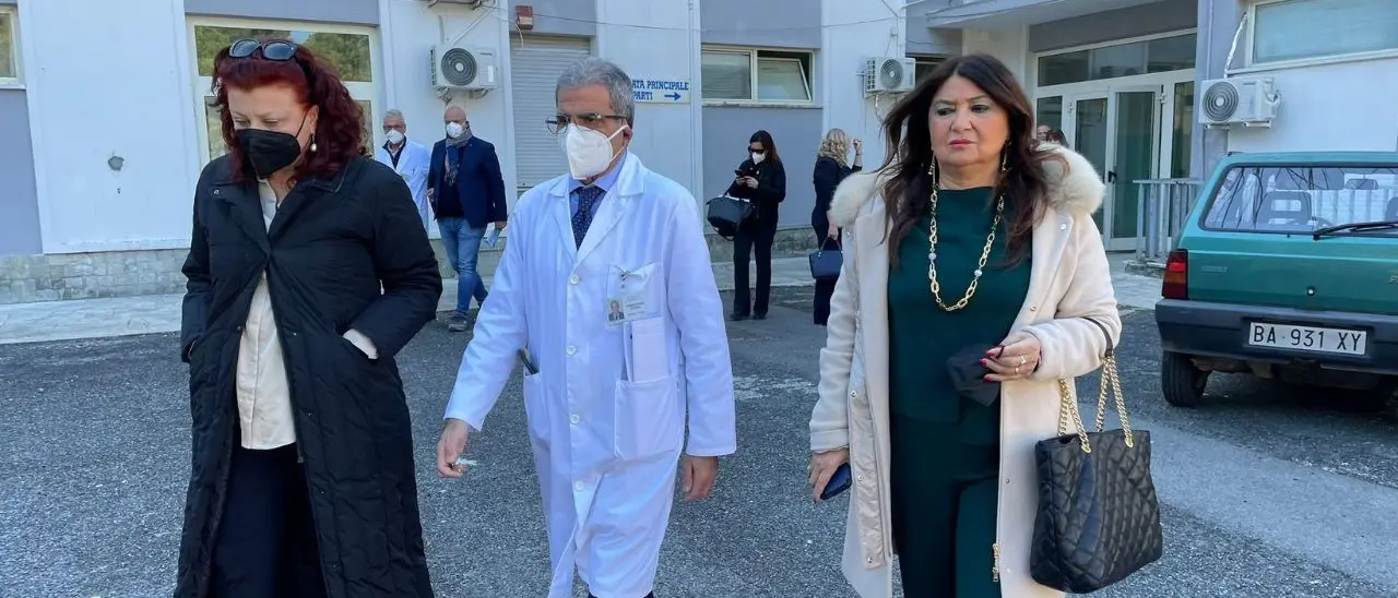 Ospedale Praia a Mare, Straface: «Struttura in ottimo stato, la Chirurgia presto tornerà in funzione»