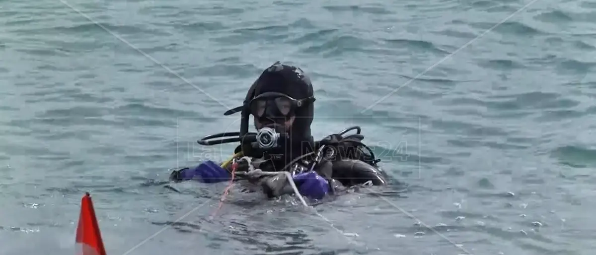 Strage di migranti a Cutro, recuperato un altro corpo: è l‘81esima vittima