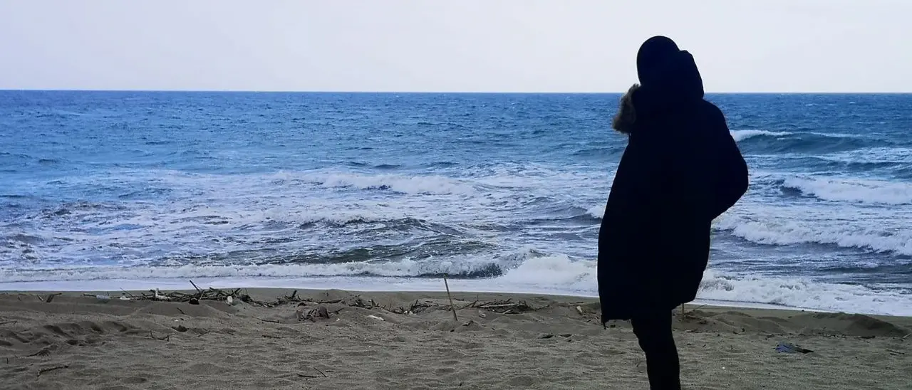 A Cutro per cercare il fratello disperso ritrovato ieri: «Restituita a Zahara la pace, ora può tornare a casa»