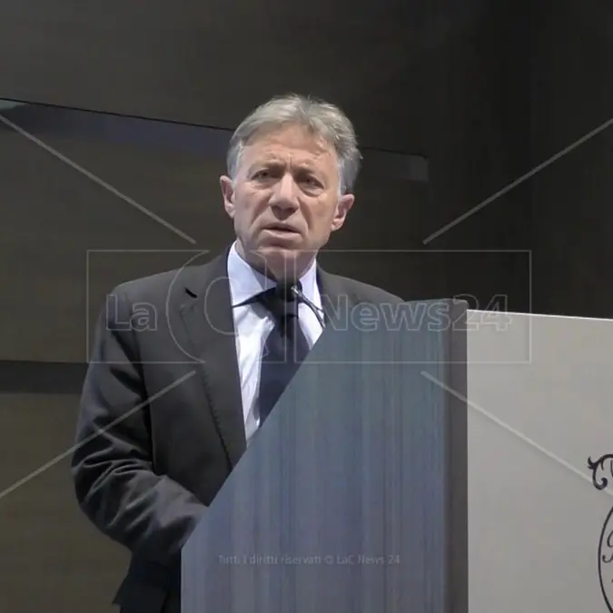 Fusione ospedali di Catanzaro, Vincenzo La Regina nominato commissario dell’azienda unica Dulbecco