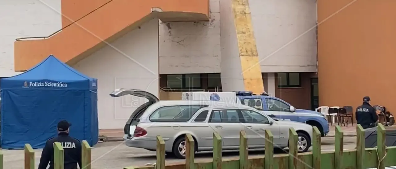 Domani a Bologna il funerale di una 17enne morta nel naufragio di Cutro