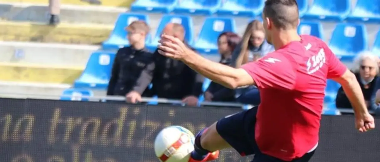 Il Crotone vince in rimonta: Viterbese battuta 3-2 allo Scida