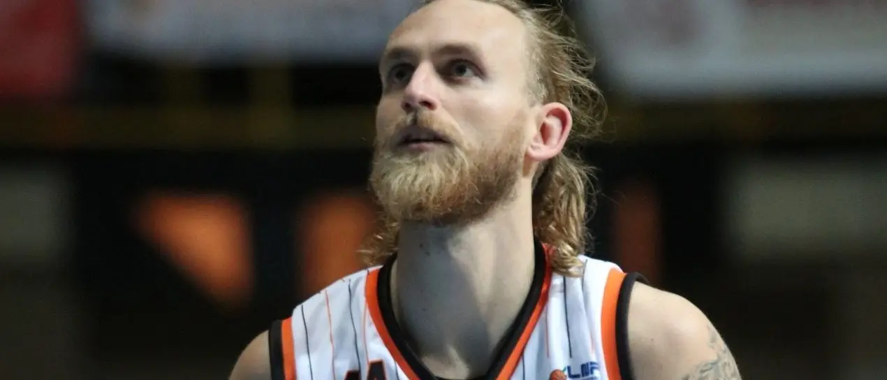 Basket: la Viola Reggio Calabria crolla a Lumezzane e scivola a -8 dagli spareggi salvezza