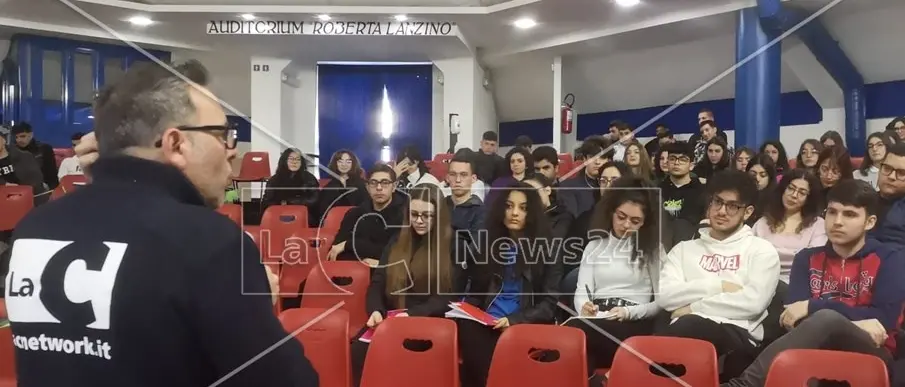 Gli studenti dell’Itis di Polistena realizzano un giornale multimediale, il network LaC li guida in questa affascinante avventura