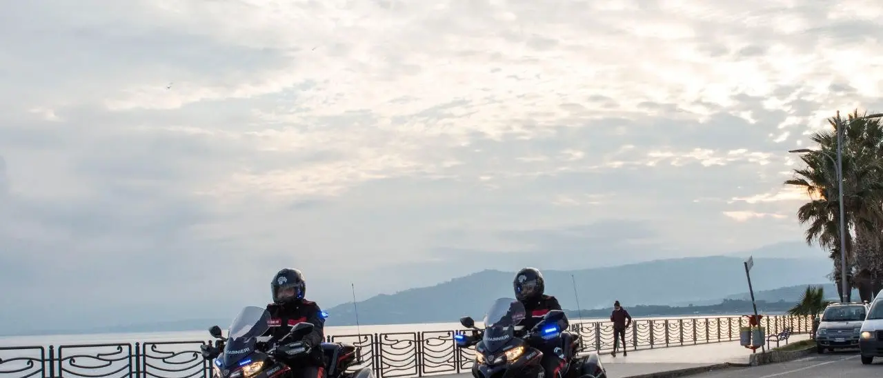 Catanzaro, maltrattamenti in famiglia: anziano arrestato nel quartiere Lido. Carabinieri intervenuti dopo chiamata al 112