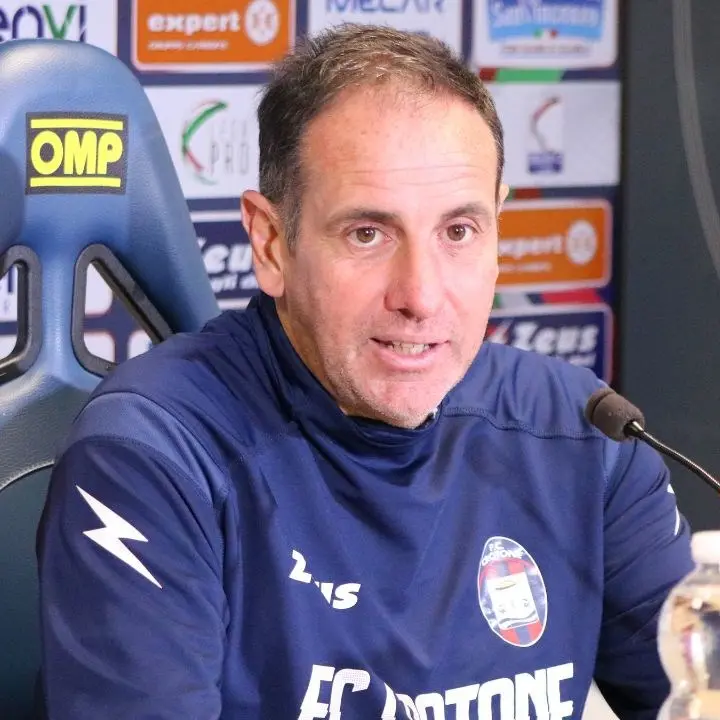 Verso Latina-Crotone, Zauli alla ricerca di motivazioni: «Dobbiamo fare una buona gara»