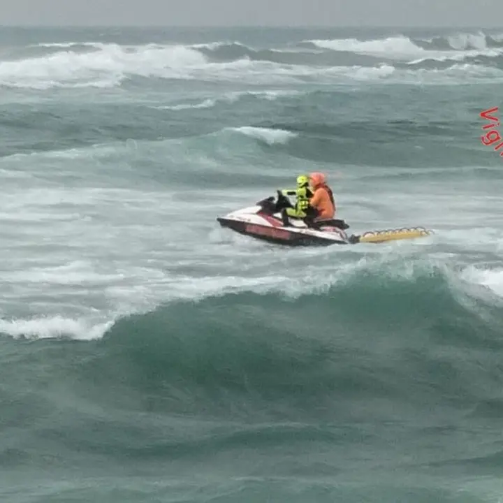 Naufragio di Cutro, recuperato un altro corpo: sale a 91 il numero delle vittime