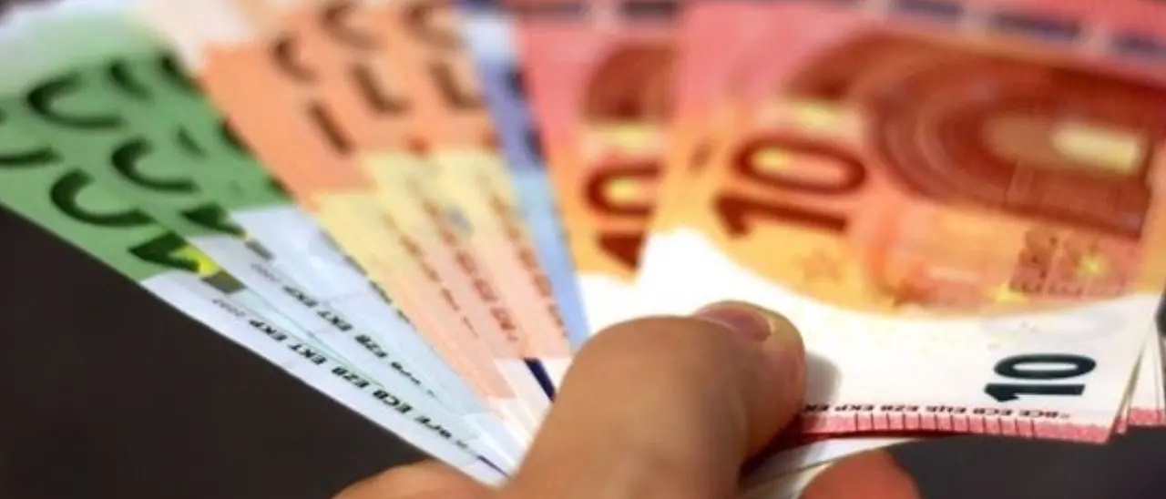 Sistema Cosenza, imprenditori e commercianti vittime di estorsioni collaborano con la Dda