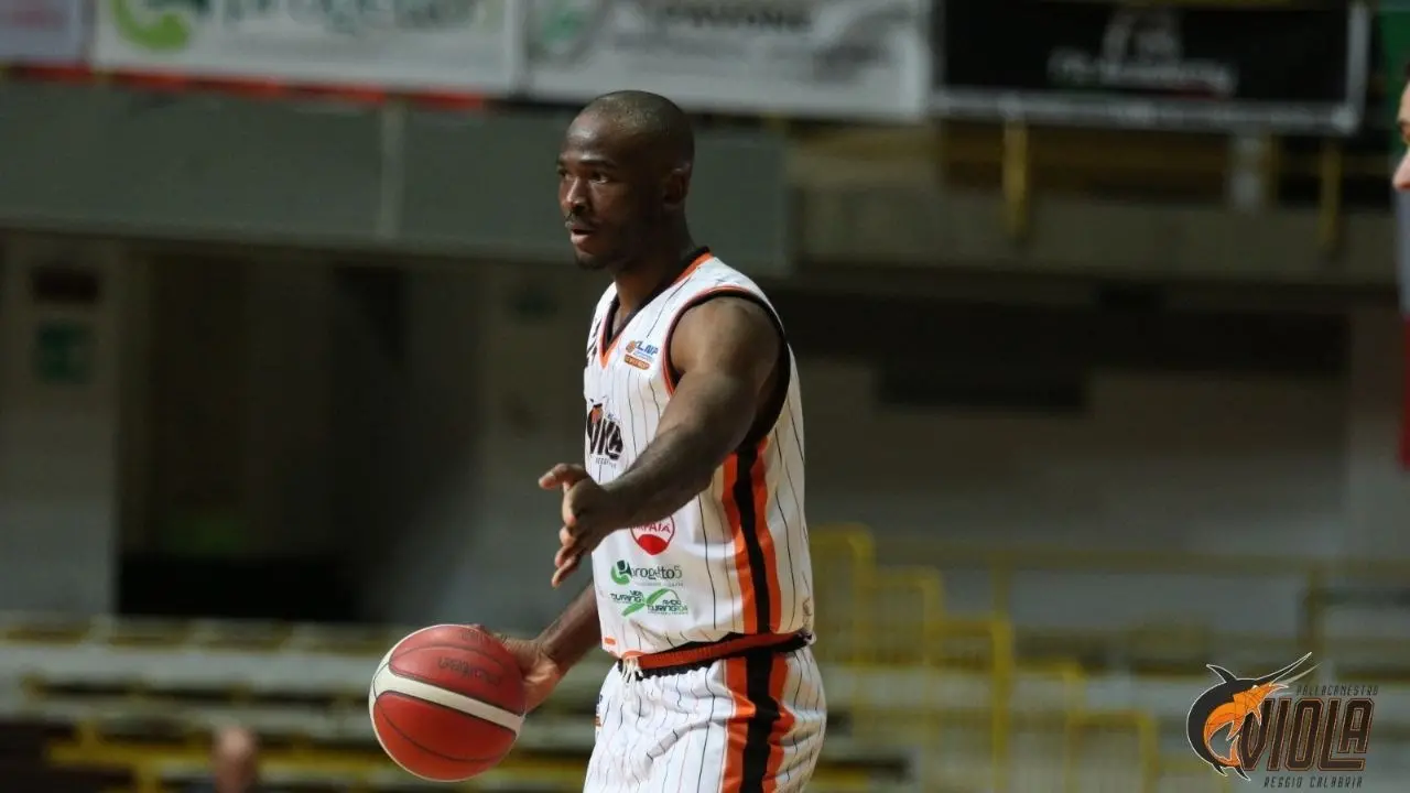 Basket, l’Orlandina travolge la Viola: retrocessione a un passo per i neroarancio