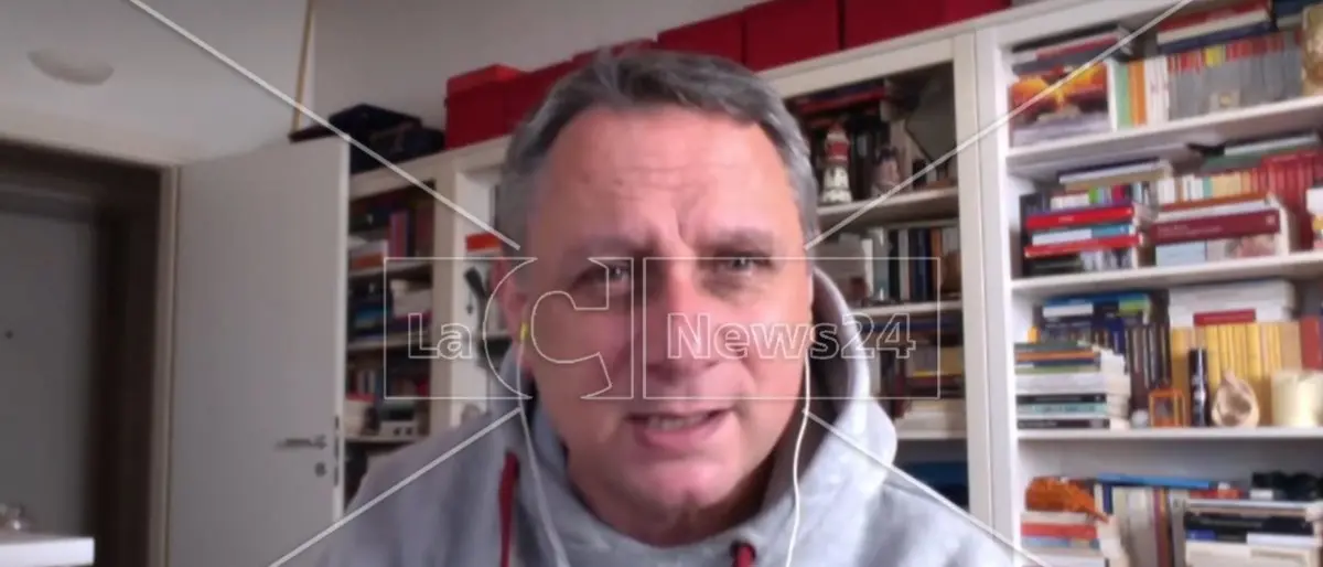 Bovalino, vandali in azione in una scuola. Marziale: «È un atto spregevole»