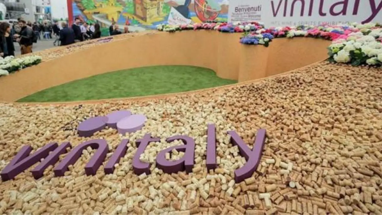 Vinitaly, doppio appuntamento per le aziende calabresi a Verona. Gallo: «Sosteniamo i nostri imprenditori»