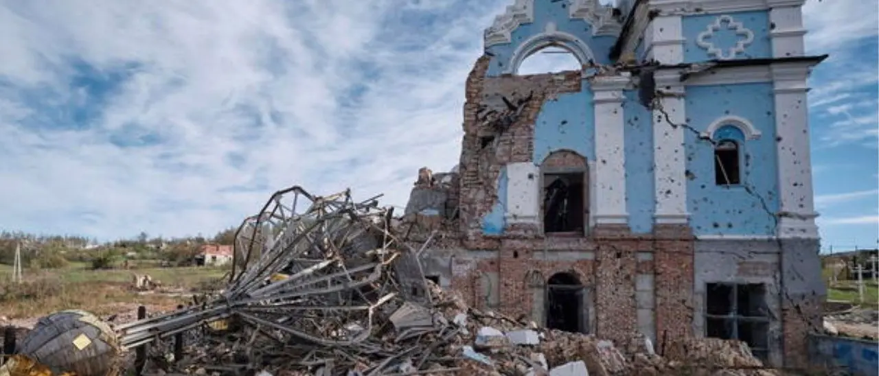 Guerra in Ucraina, Zelensky: «Colpiti centinaia di edifici religiosi»