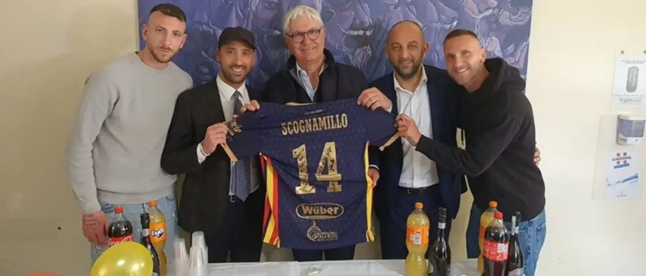 Una delegazione del Catanzaro in visita al centro clinico San Vitaliano