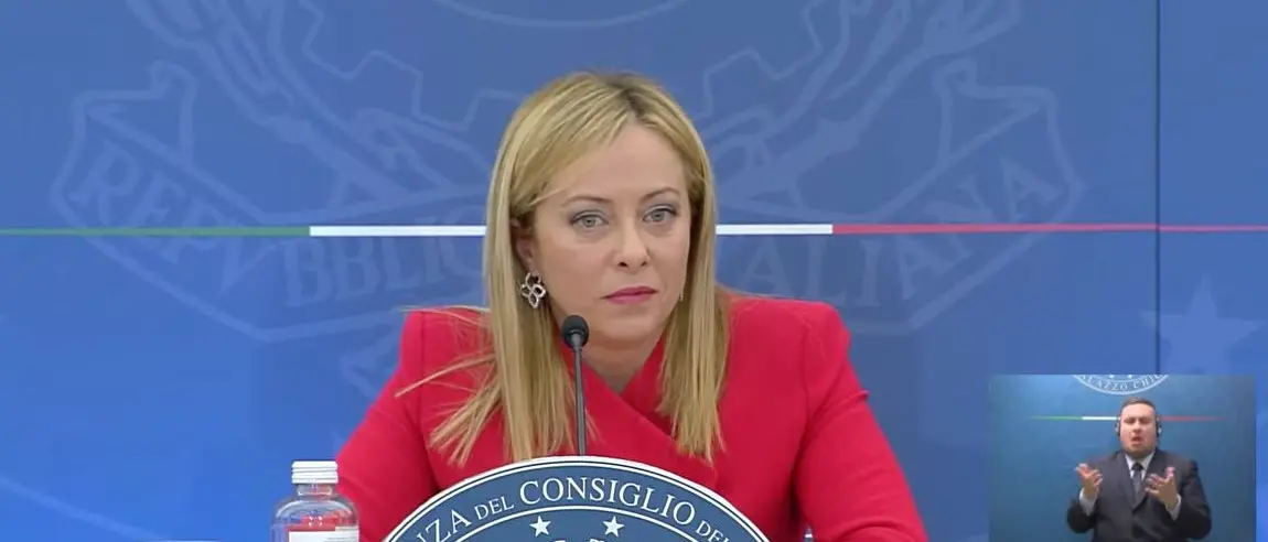 Stop ai cibi sintetici, ok al codice appalti e aiuti per il caro bollette: ecco cosa ha approvato il governo