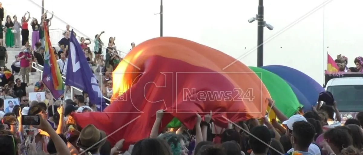 Tribunale di Paola concede il cambio di identità a donna transgender che non ha ancora ultimato la transizione