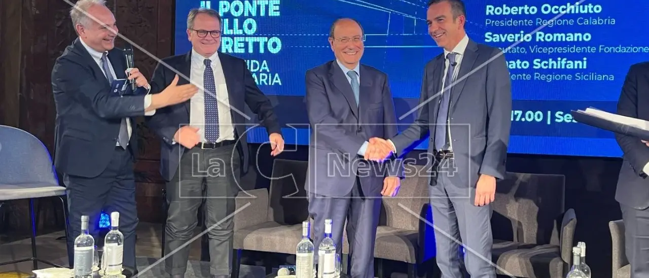 Occhiuto e Schifani firmano il patto simbolico per il Ponte sullo Stretto