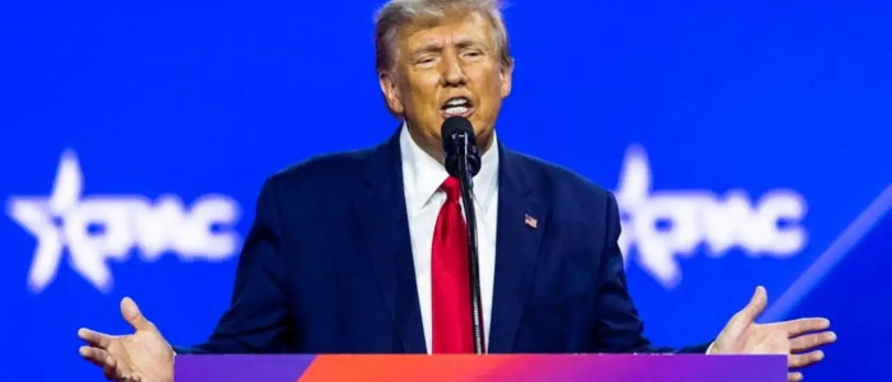 Trump incriminato per il caso della pornostar Daniels. Per la prima volta un ex presidente Usa coinvolto in un processo penale