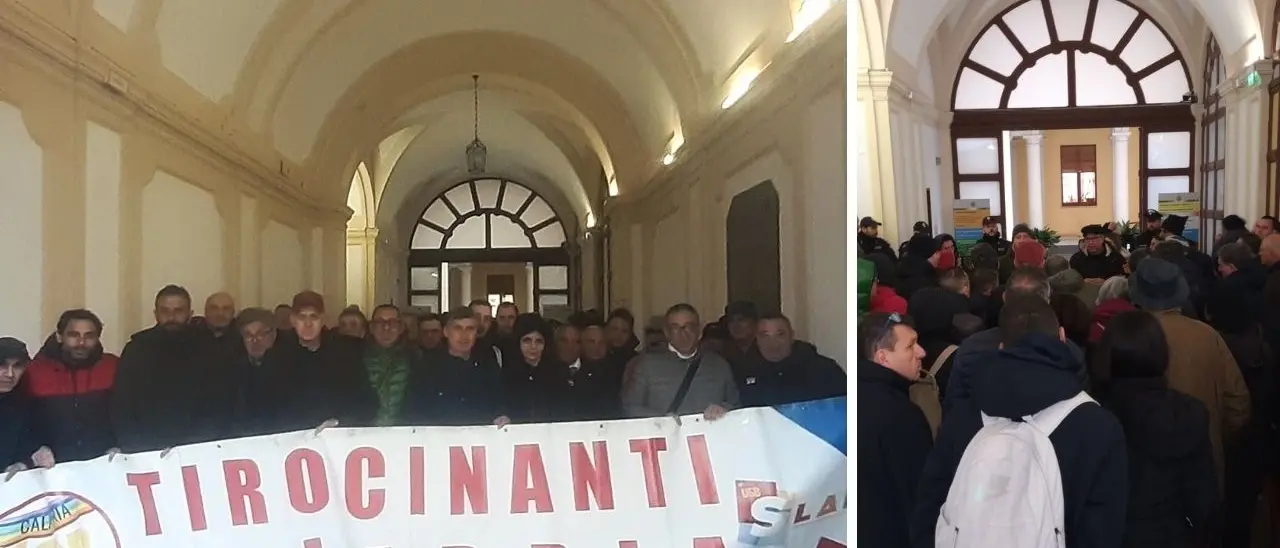 I tirocinanti calabresi protestano all’interno della Prefettura, Usb: «Contrattualizzazione lenta»