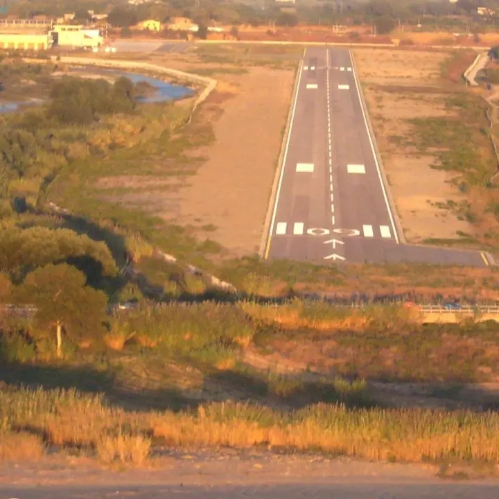 L’aeroporto di Scalea verso la chiusura, l’ente gestore: «Nessun rilancio né futuro, il Comune ha abbandonato lo scalo»