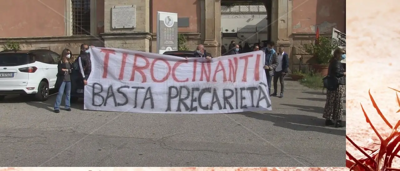 Tutta la vita con un lavoro a metà: per i precari calabresi il futuro non arriva mai