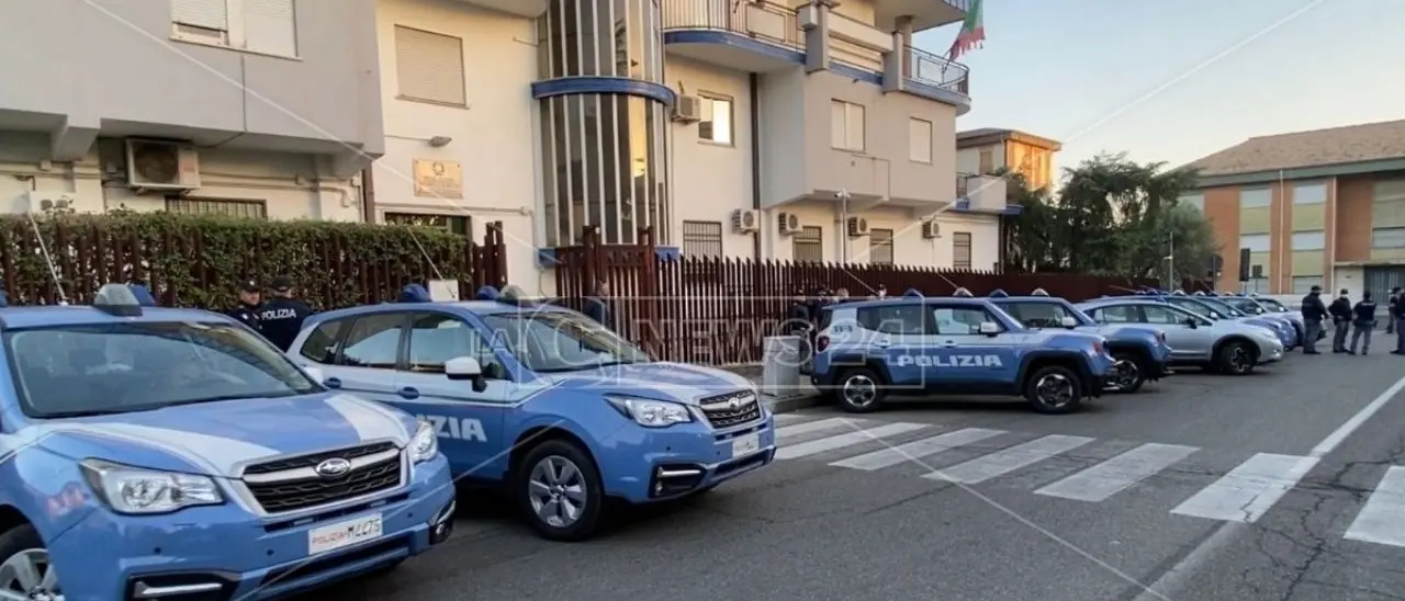 Detenzione e spaccio di droga a Corigliano Rossano, un arresto e due denunce