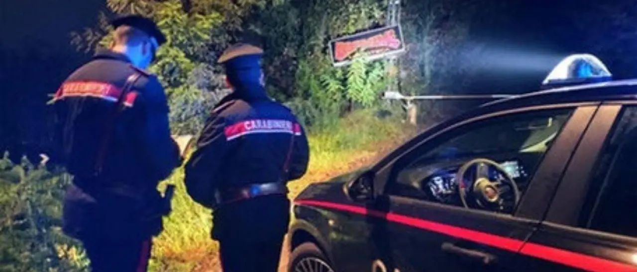 Giovane accoltellato muore nella notte in ospedale a Milano: indagano i carabinieri