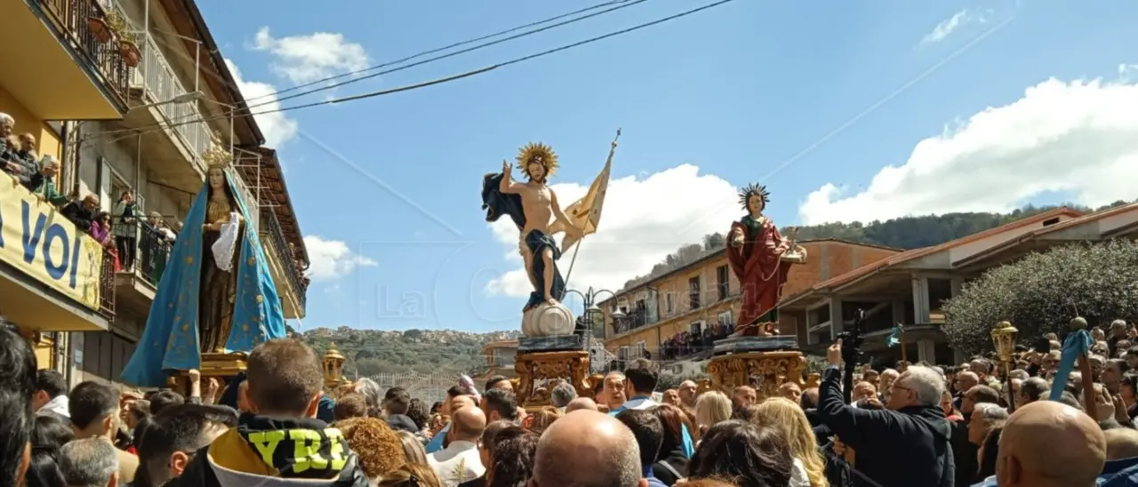 La ‘Ncrinata di Dasà, il video del ritorno dello storico rito. Il sindaco: «Tradizioni lunghe secoli»