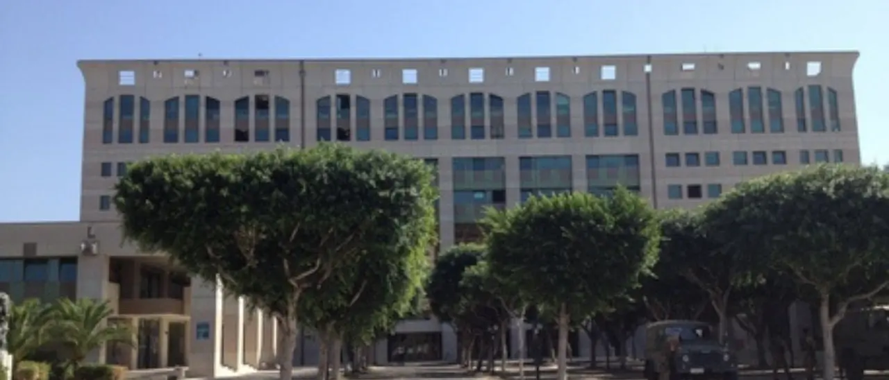 Reggio Calabria, tentò di uccidere il boss investendolo con un furgone: condannato a 15 anni