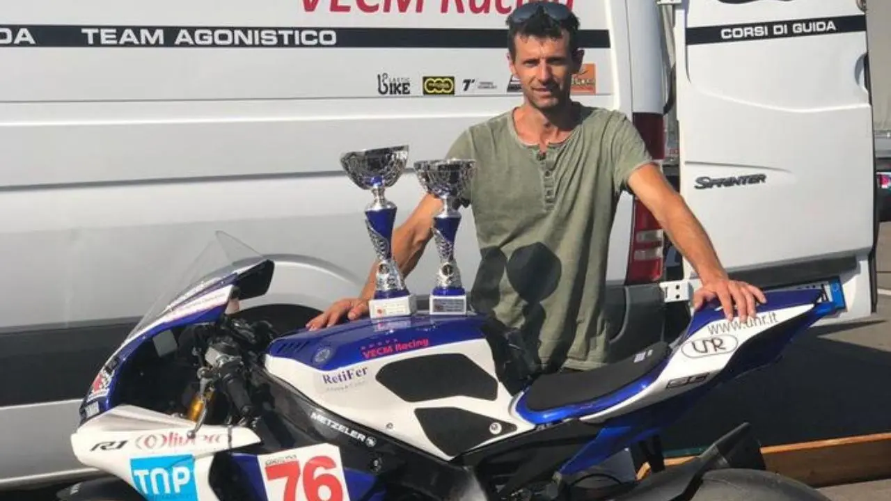 Incidente mortale durante una gara di motociclismo a Misano: pilota 46enne perde la vita