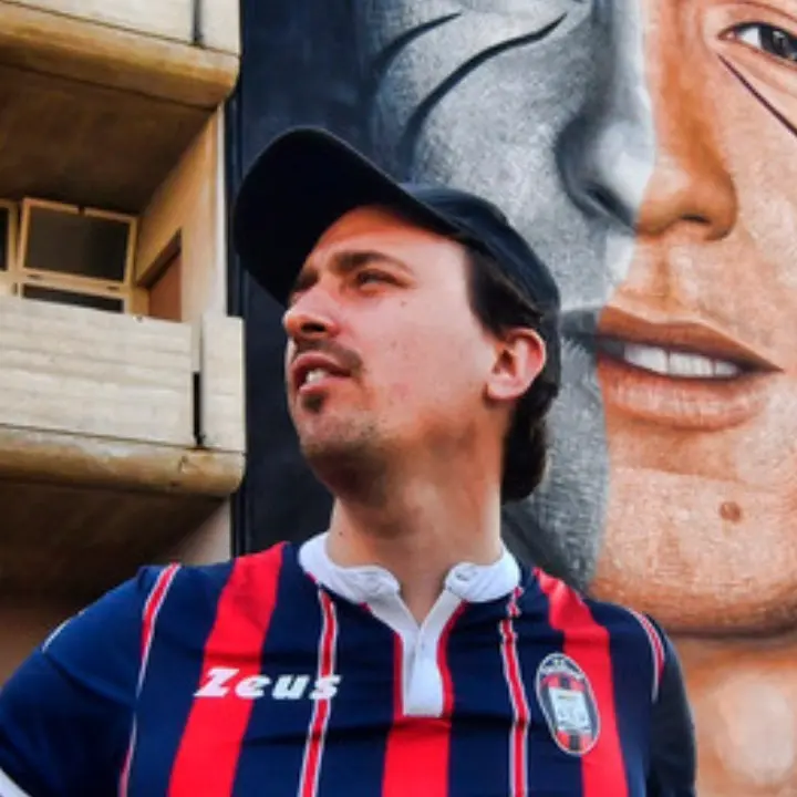 Strage di migranti: a Crotone un murales dello street artist Jorit per ricordare i morti di Cutro