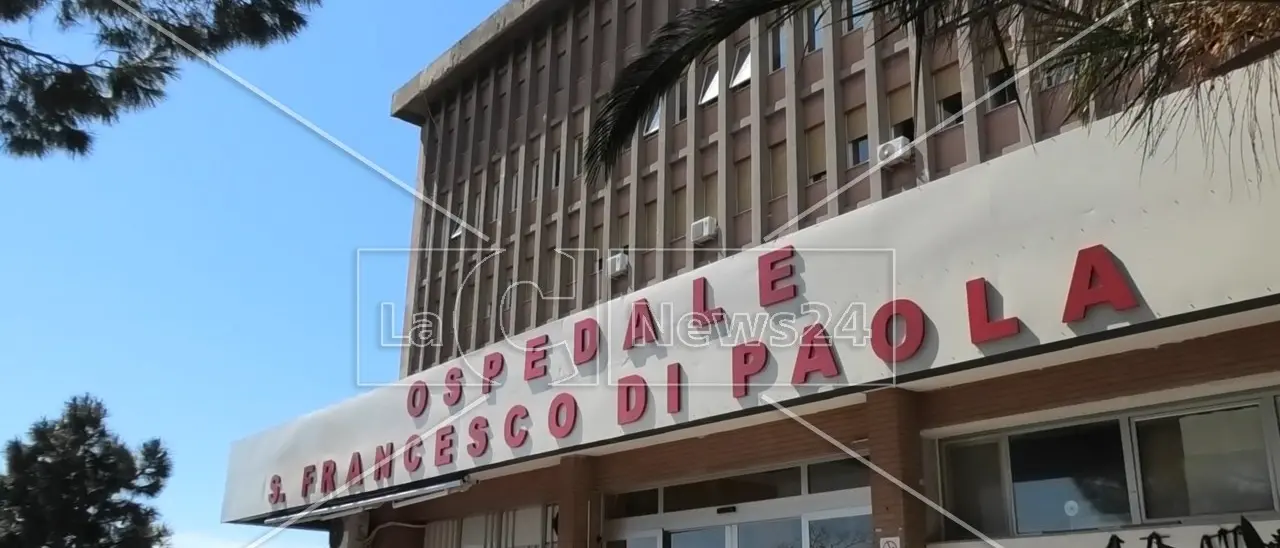 Paola, il polo chirurgico resterà all’ospedale “San Francesco”. Il sindaco: «Nessun dirottamento verso Cetraro»