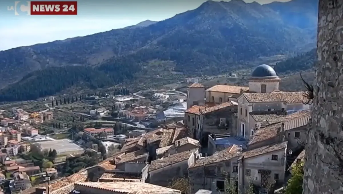 Morano, la passione per la fotografia e il trekking urbano al centro dell’evento Photowalking