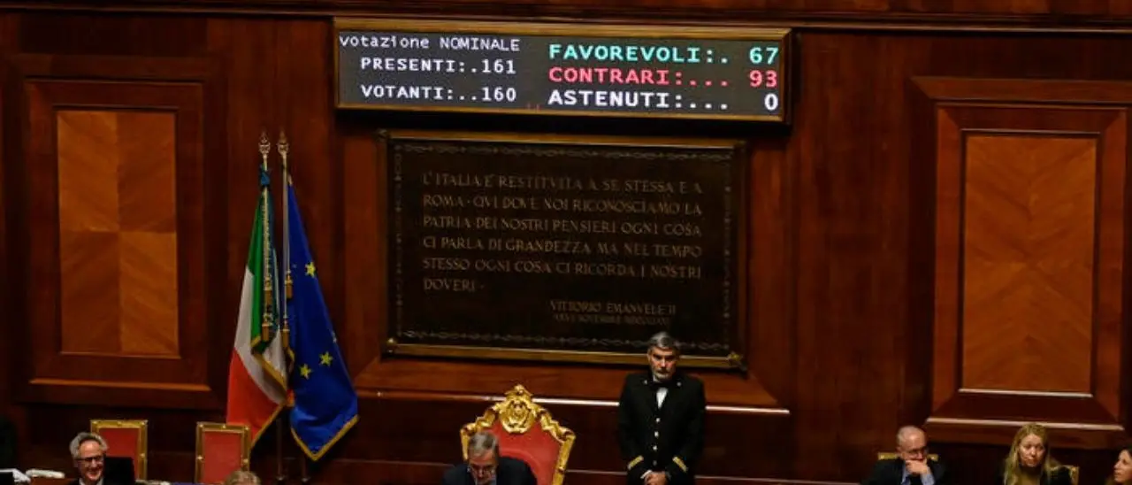 Migranti, tensione nella maggioranza di Governo sul decreto Cutro: cambia l‘emendamento sulla protezione speciale