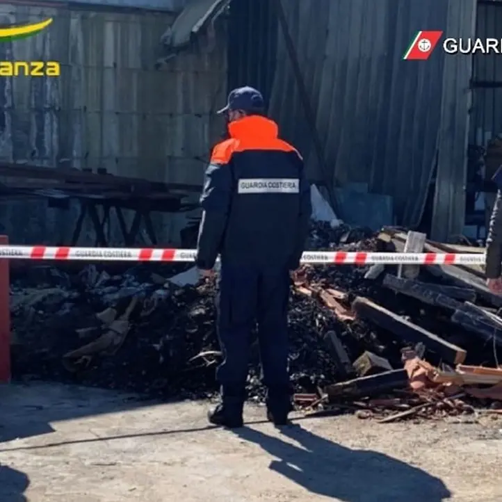 Irregolarità in un cantiere navale a Vibo Marina: disposto il sequestro